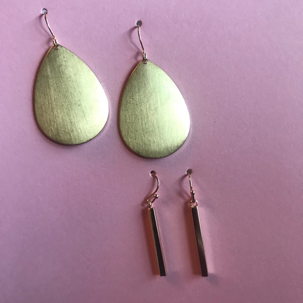 EARRINGS 🥰2x$8